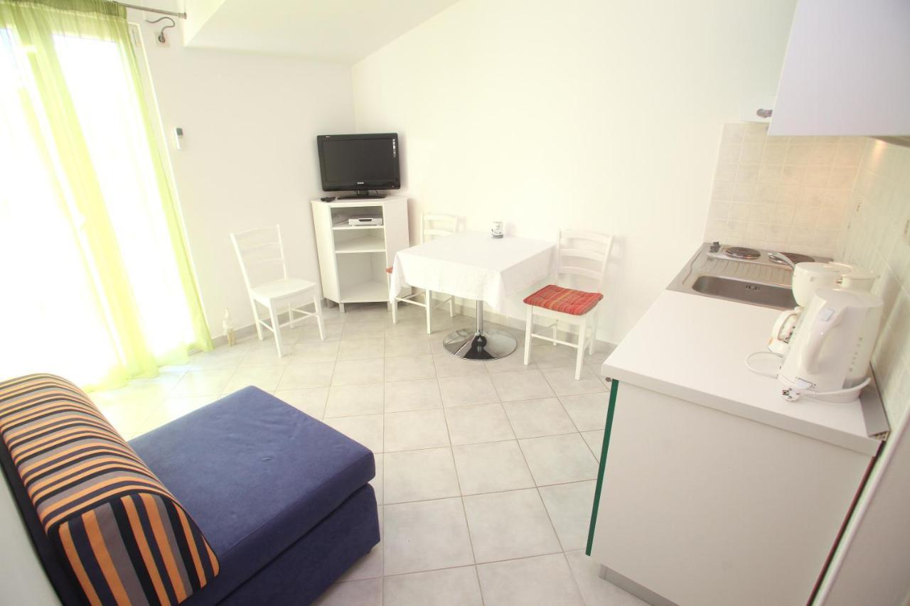 Apartments Nakir Slatine Phòng bức ảnh