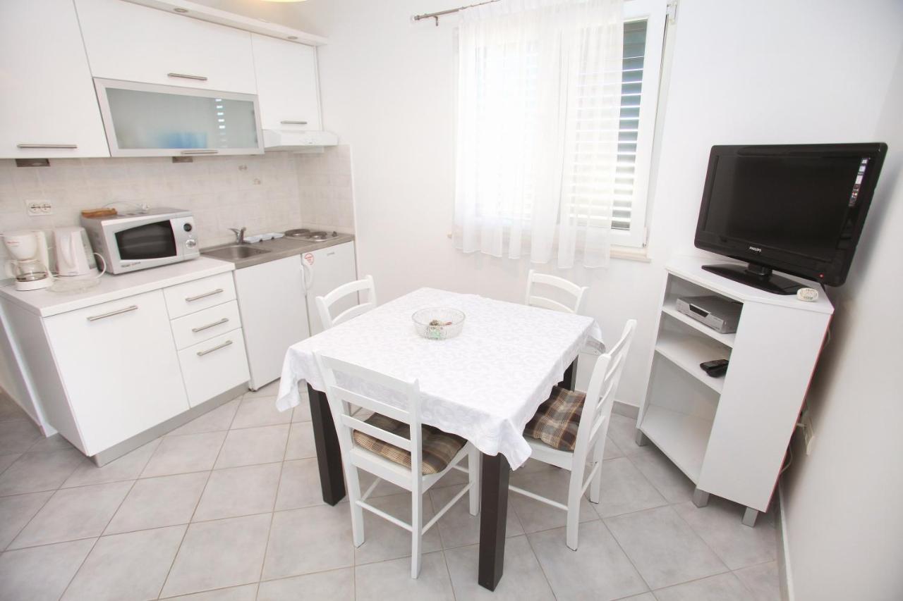 Apartments Nakir Slatine Phòng bức ảnh