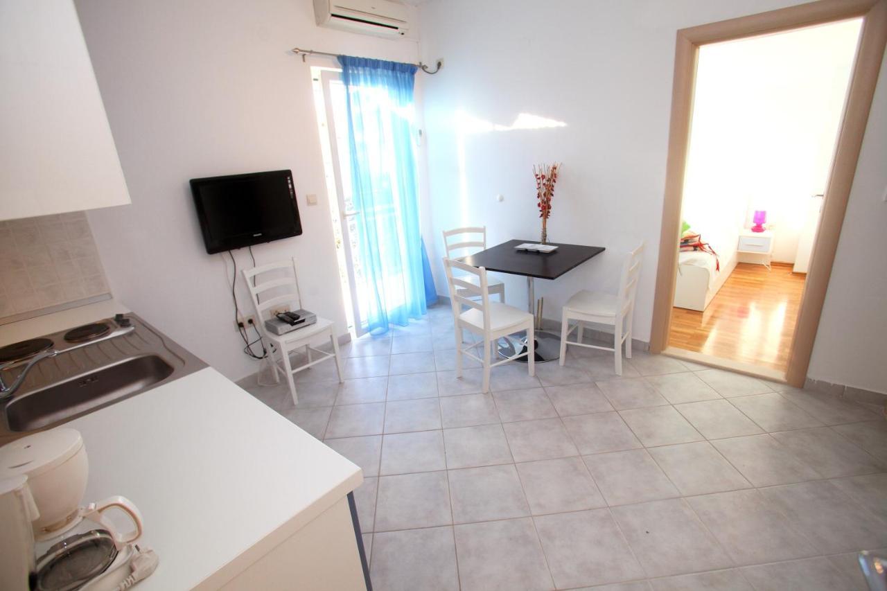 Apartments Nakir Slatine Phòng bức ảnh