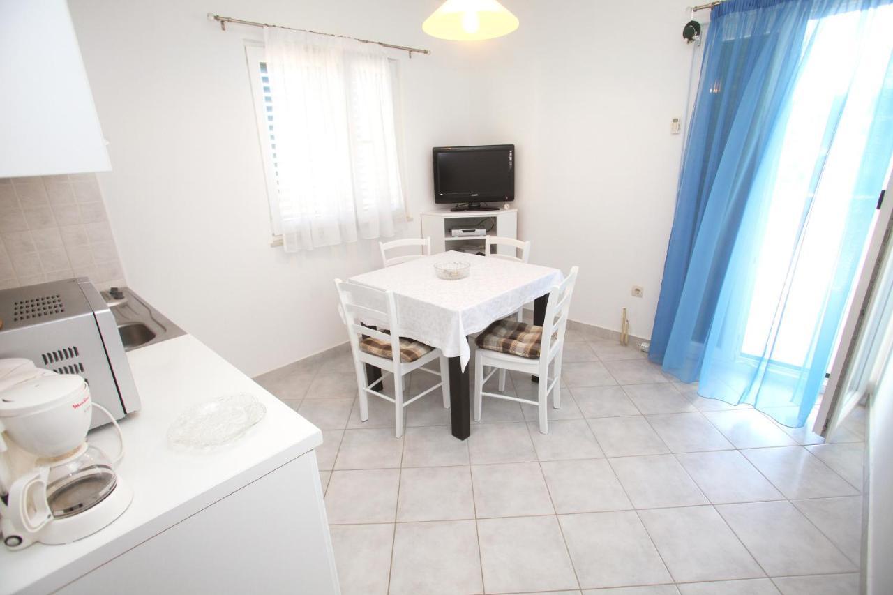 Apartments Nakir Slatine Phòng bức ảnh